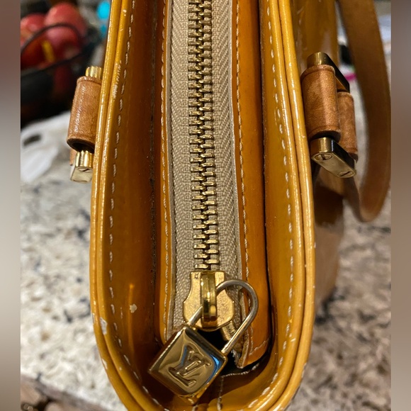 Louis Vuitton Yellow Vernis Tote - Picture 6 of 16